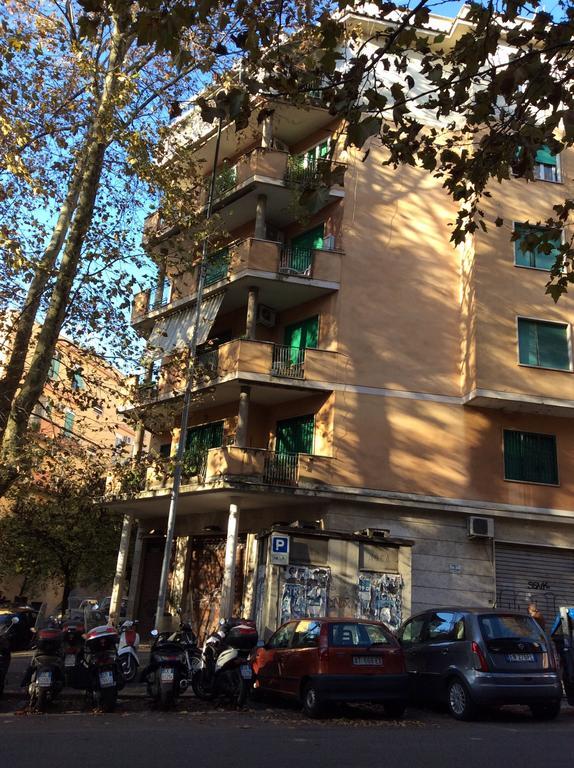 Desiderio Di Roma Hotel Bagian luar foto