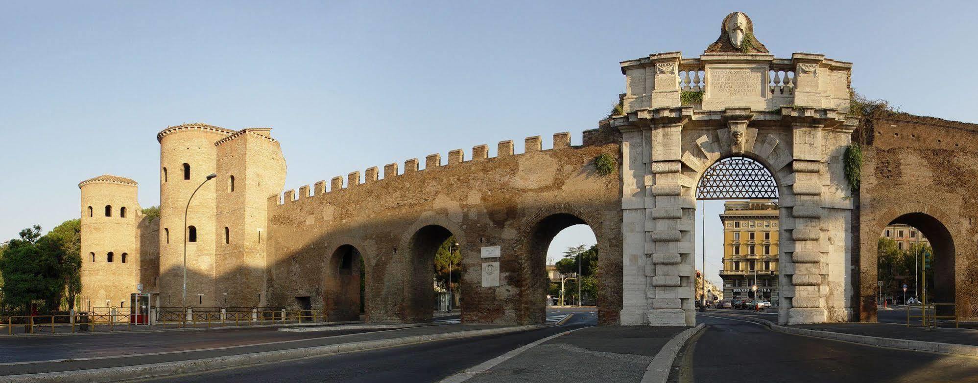Desiderio Di Roma Hotel Bagian luar foto
