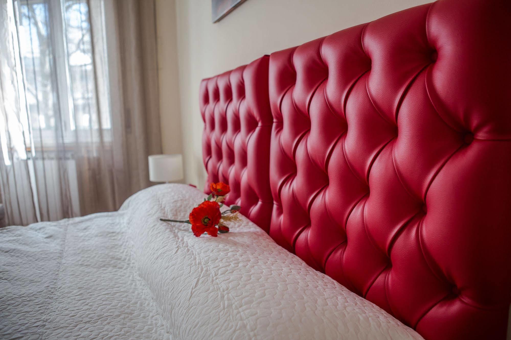 Desiderio Di Roma Hotel Bagian luar foto