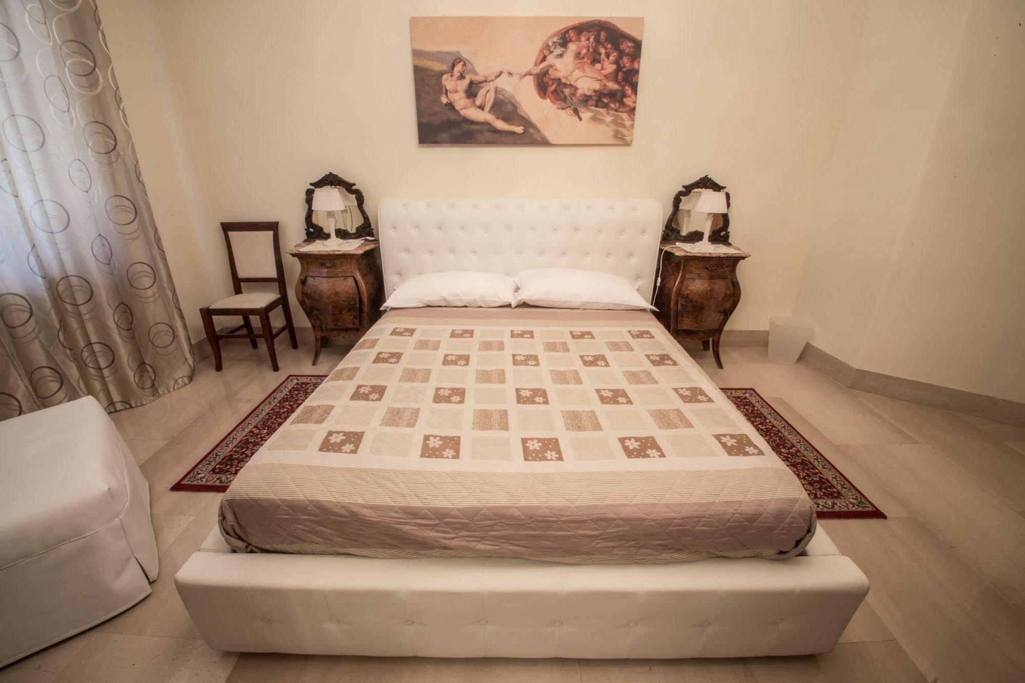 Desiderio Di Roma Hotel Bagian luar foto