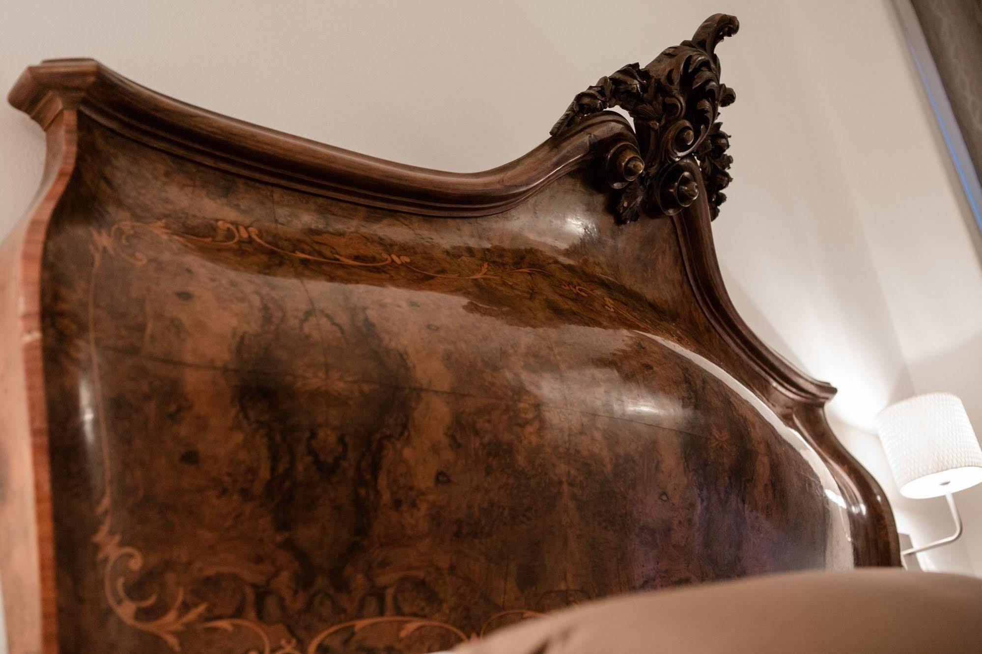 Desiderio Di Roma Hotel Bagian luar foto