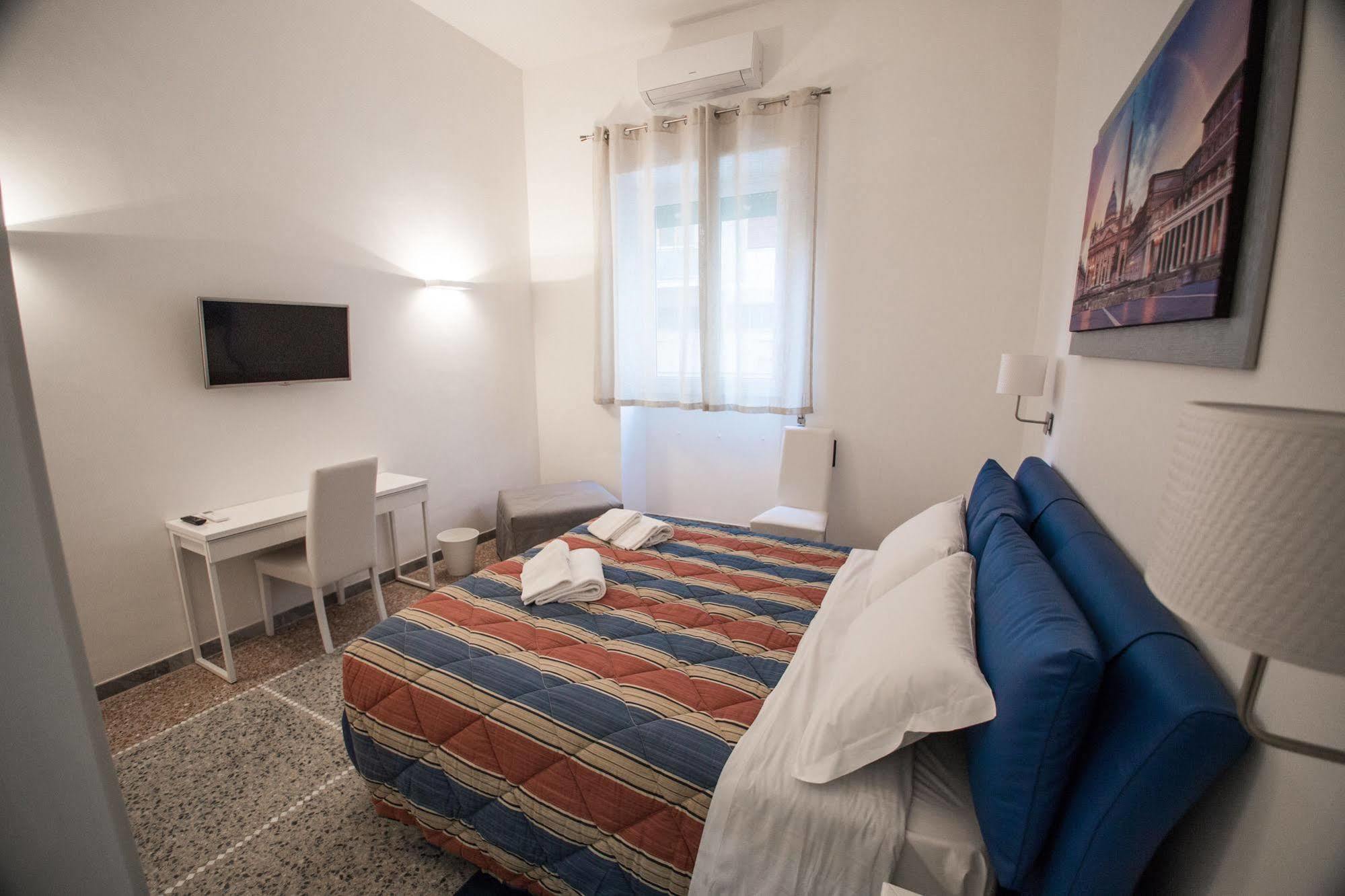 Desiderio Di Roma Hotel Bagian luar foto