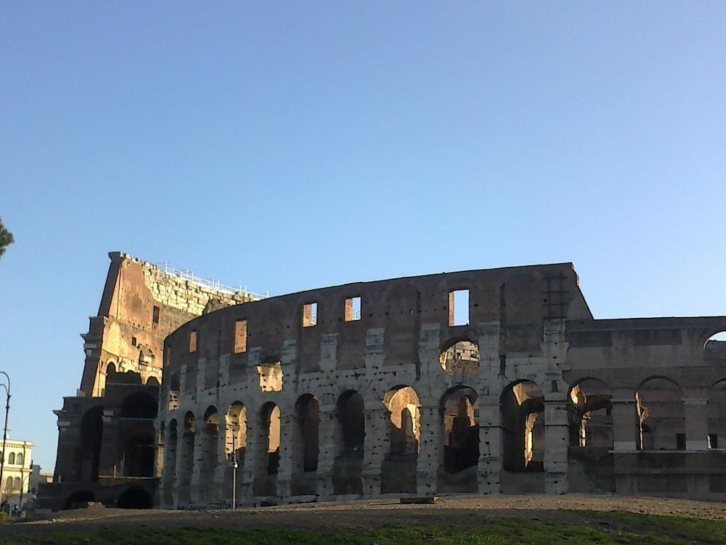 Desiderio Di Roma Hotel Bagian luar foto
